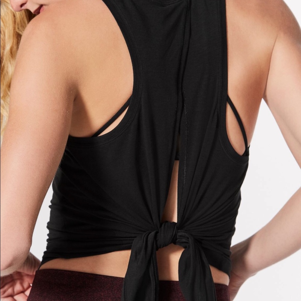 Lululemon All tied up tank 🖤